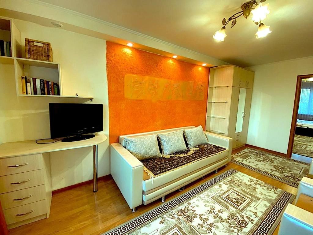 Апартаменты Cozy, quiet apartment, great and convenient location Алматы