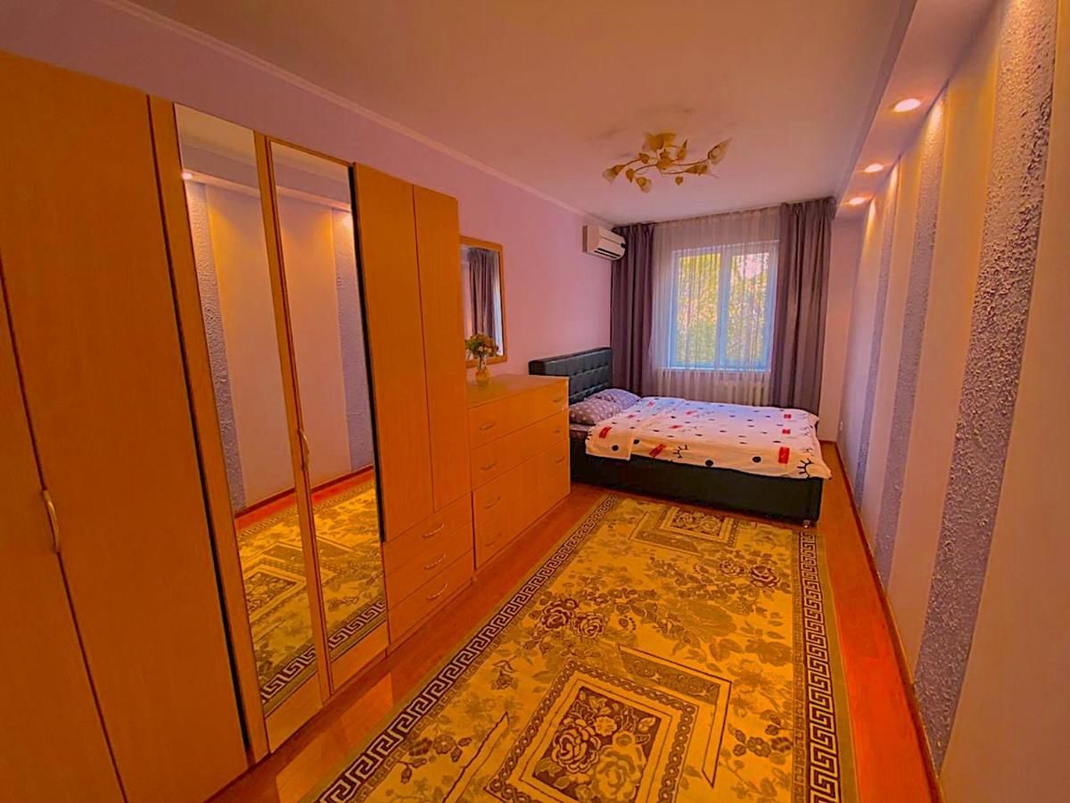 Апартаменты Cozy, quiet apartment, great and convenient location Алматы