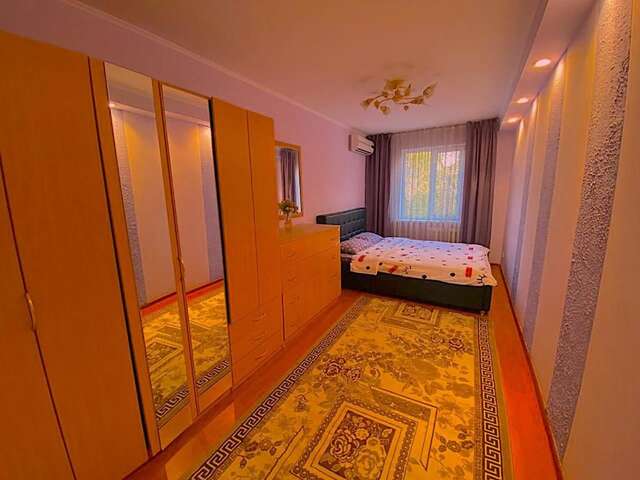 Апартаменты Cozy, quiet apartment, great and convenient location Алматы-24